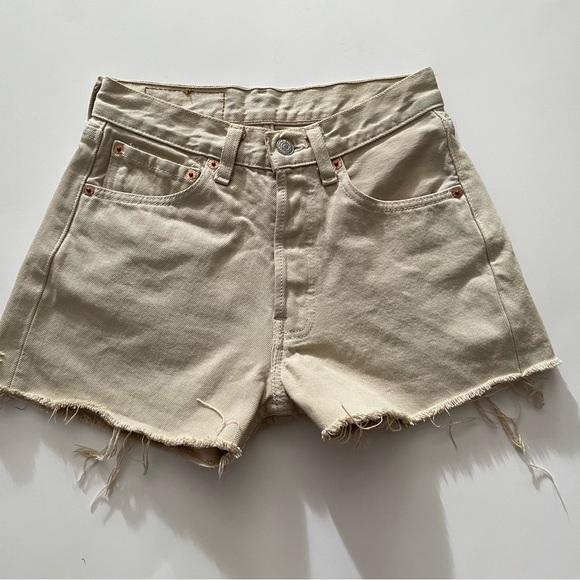Levi's 501 Beige Tan Cutoff Shorts- size 26 - Picture 1 of 10